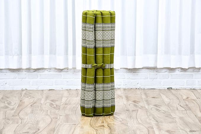 Leewadee Zabuton Seating Cushion – Square Floor Seat for Meditation Exercises, Light Yoga Mat Filled with Kapok