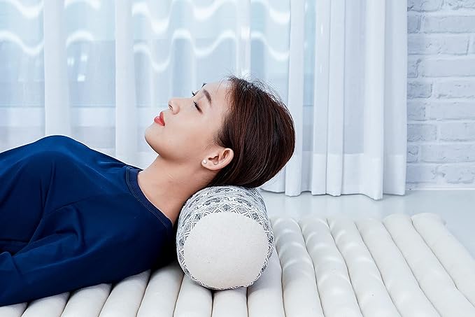 Leewadee Small Yoga Bolster – Shape-Retaining Cervical Neck Roll, Tube Pillow for Comfortable Reading, Kapok Filling, 22 x 6 x 6 inches