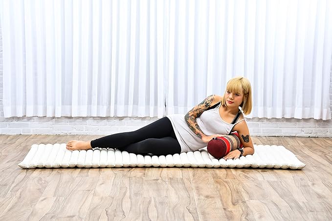 Leewadee Small Yoga Bolster – Shape-Retaining Cervical Neck Roll, Tube Pillow for Comfortable Reading, Kapok Filling, 22 x 6 x 6 inches